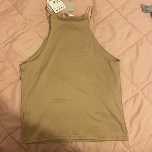 crop top - Picture 3 of 3